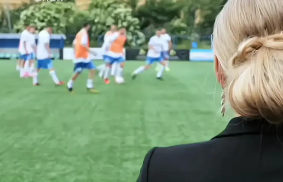 法国电影《Footballers'Moms》高清完整版免费在线观看-足球队的女老板们全集无广告在线播放