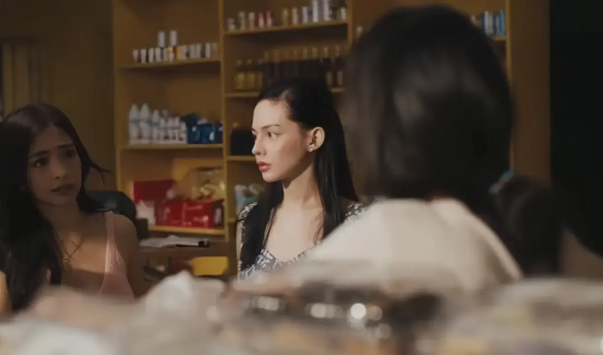 《奶油馅饼》完整版在线观看-安杰尔卡斯特罗主演菲律宾电影《Creampie》超清中字免费播放-《奶油馅饼》蓝光无广告版高清资源